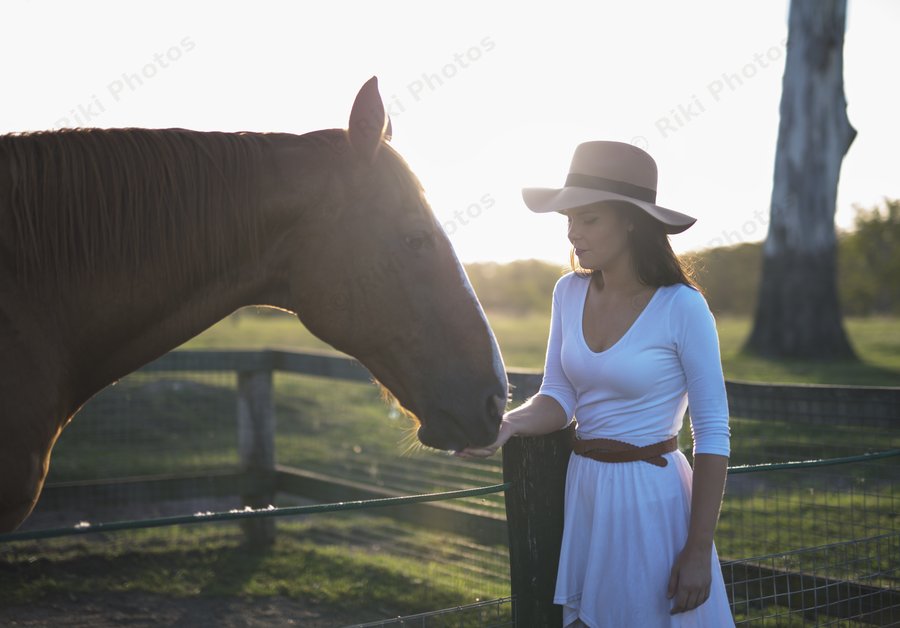 Portrait with companion — Riki Photos